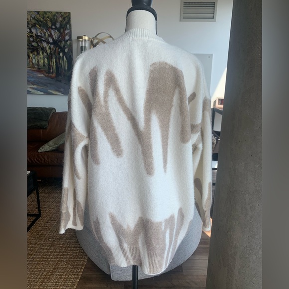 Altar’d State Oversized Sweater - Picture 2 of 6